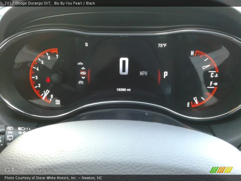 Blu By You Pearl / Black 2017 Dodge Durango SXT