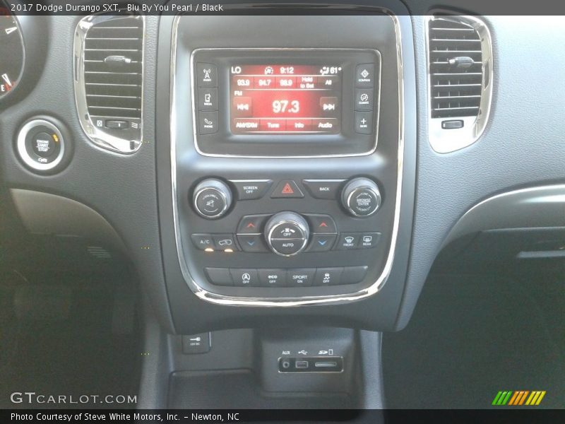 Blu By You Pearl / Black 2017 Dodge Durango SXT