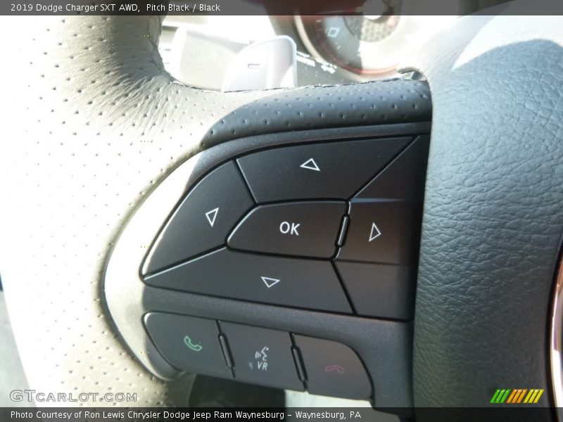  2019 Charger SXT AWD Steering Wheel