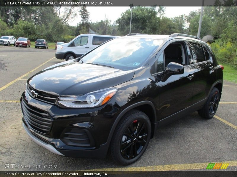 Front 3/4 View of 2019 Trax LT AWD