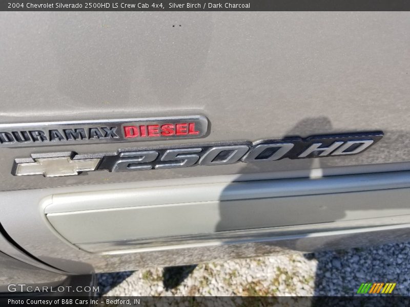 Silver Birch / Dark Charcoal 2004 Chevrolet Silverado 2500HD LS Crew Cab 4x4