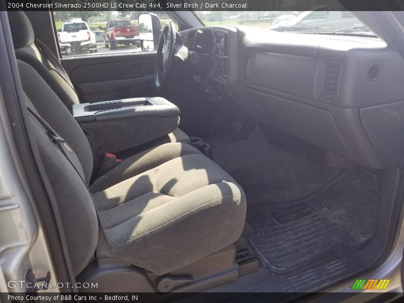 Silver Birch / Dark Charcoal 2004 Chevrolet Silverado 2500HD LS Crew Cab 4x4