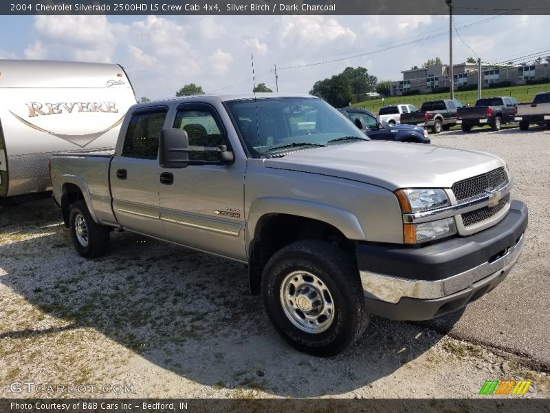 Silver Birch / Dark Charcoal 2004 Chevrolet Silverado 2500HD LS Crew Cab 4x4