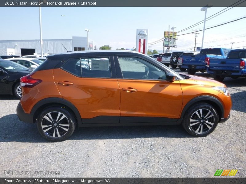 Monarch Orange / Charcoal 2018 Nissan Kicks SV