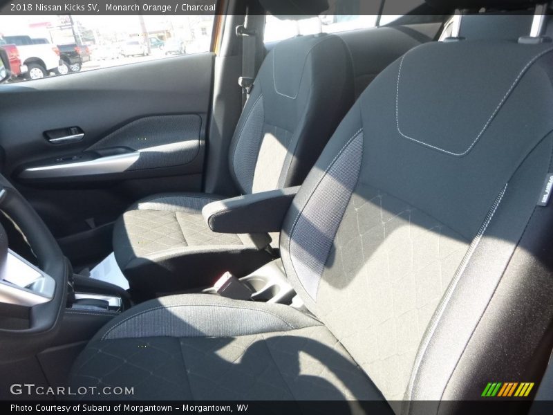 Monarch Orange / Charcoal 2018 Nissan Kicks SV