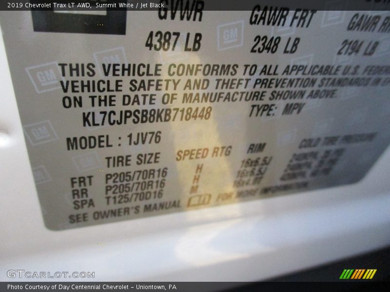 Summit White / Jet Black 2019 Chevrolet Trax LT AWD