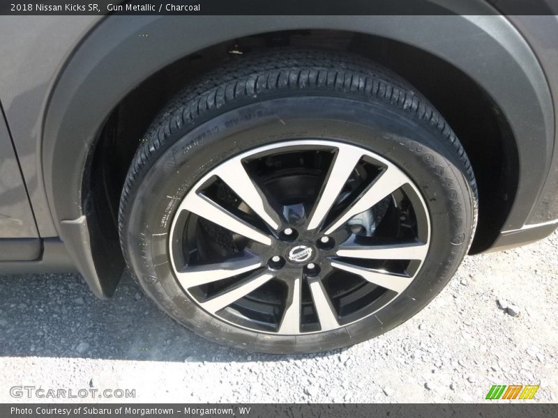 Gun Metallic / Charcoal 2018 Nissan Kicks SR