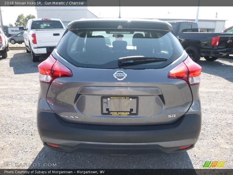 Gun Metallic / Charcoal 2018 Nissan Kicks SR