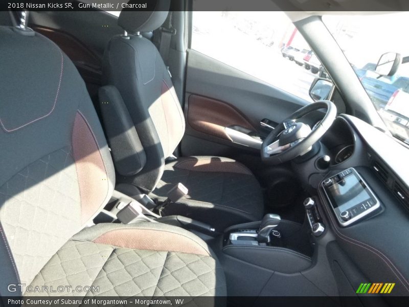 Gun Metallic / Charcoal 2018 Nissan Kicks SR
