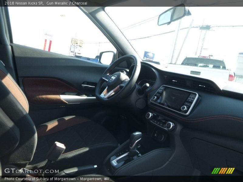 Gun Metallic / Charcoal 2018 Nissan Kicks SR