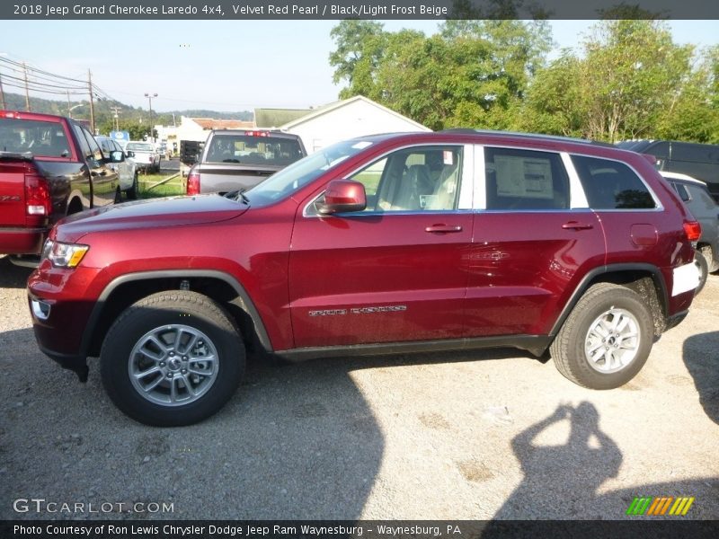 Velvet Red Pearl / Black/Light Frost Beige 2018 Jeep Grand Cherokee Laredo 4x4