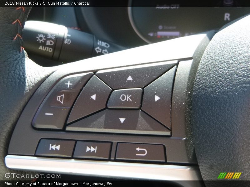 Gun Metallic / Charcoal 2018 Nissan Kicks SR