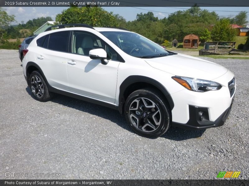 Front 3/4 View of 2019 Crosstrek 2.0i Limited