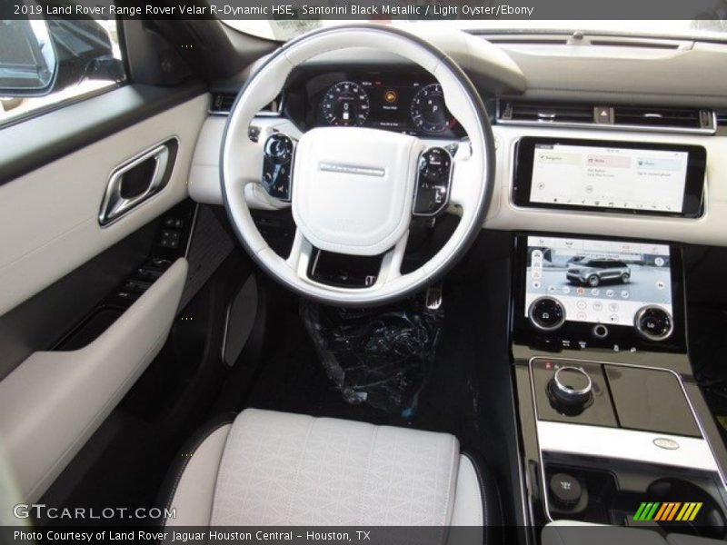 Santorini Black Metallic / Light Oyster/Ebony 2019 Land Rover Range Rover Velar R-Dynamic HSE
