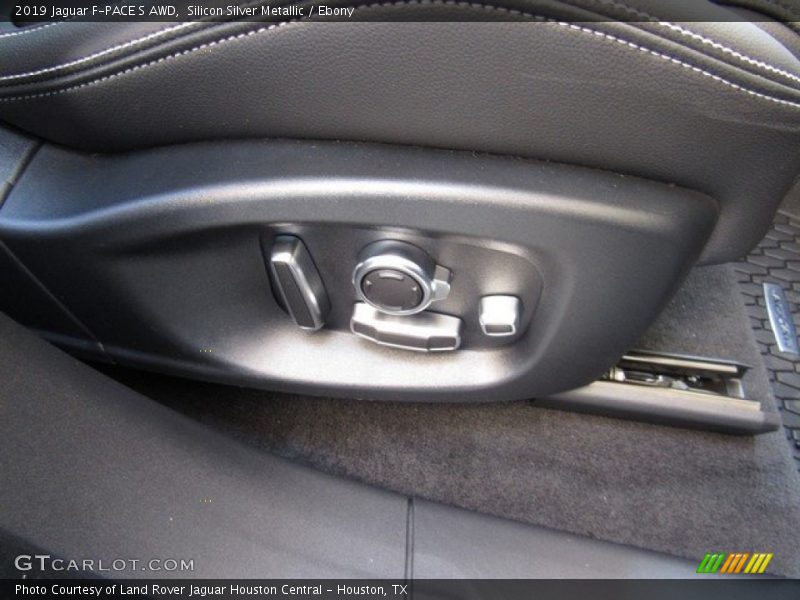Silicon Silver Metallic / Ebony 2019 Jaguar F-PACE S AWD