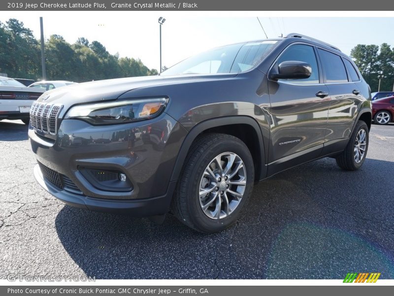 Granite Crystal Metallic / Black 2019 Jeep Cherokee Latitude Plus