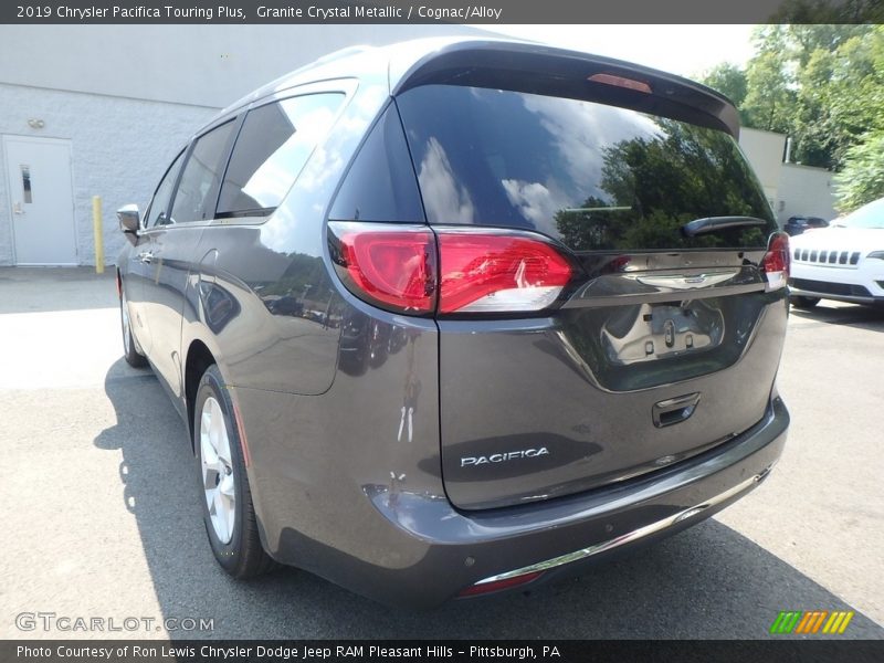 Granite Crystal Metallic / Cognac/Alloy 2019 Chrysler Pacifica Touring Plus