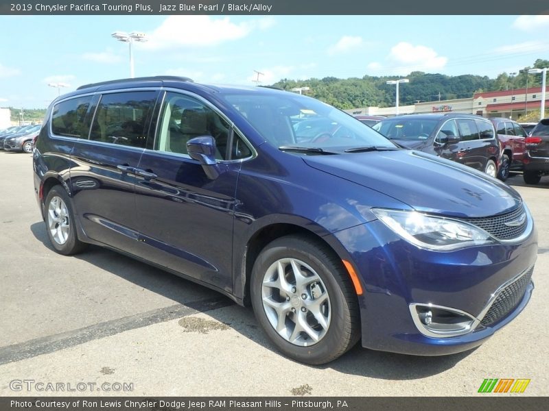 Front 3/4 View of 2019 Pacifica Touring Plus