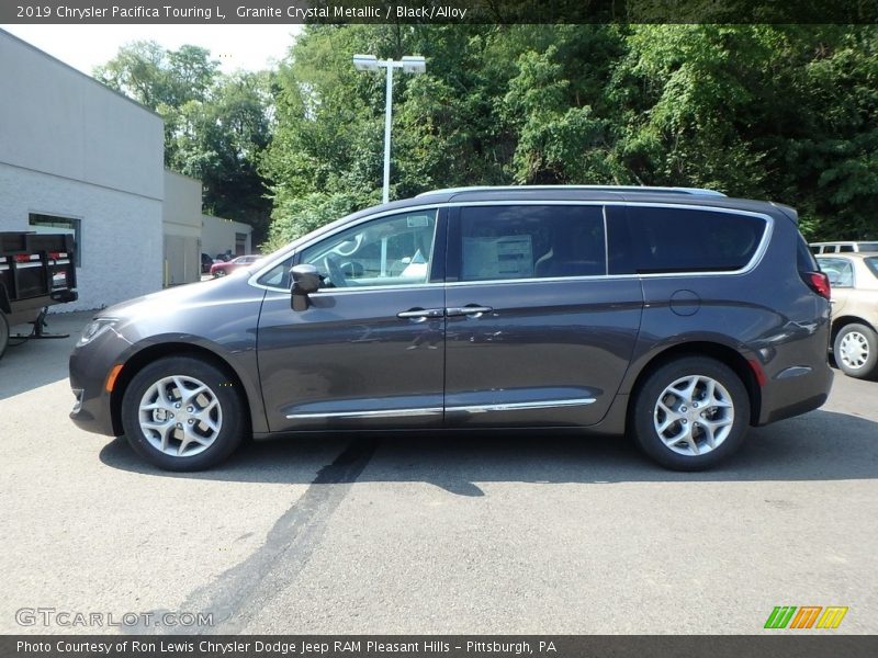 Granite Crystal Metallic / Black/Alloy 2019 Chrysler Pacifica Touring L