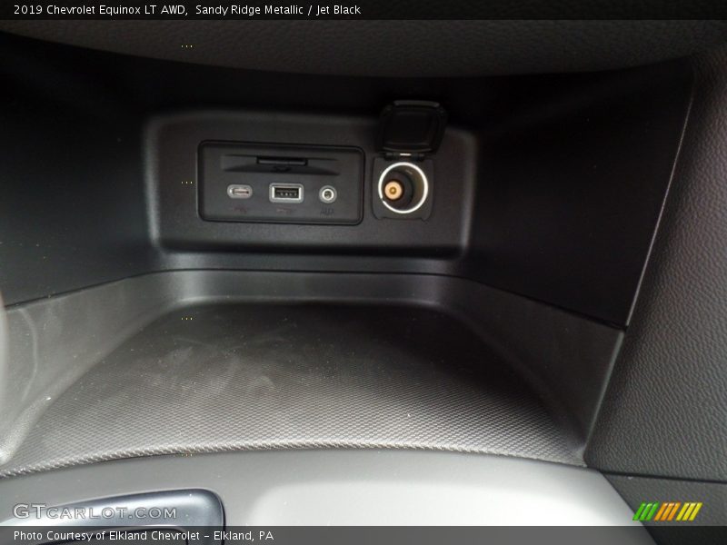 Sandy Ridge Metallic / Jet Black 2019 Chevrolet Equinox LT AWD