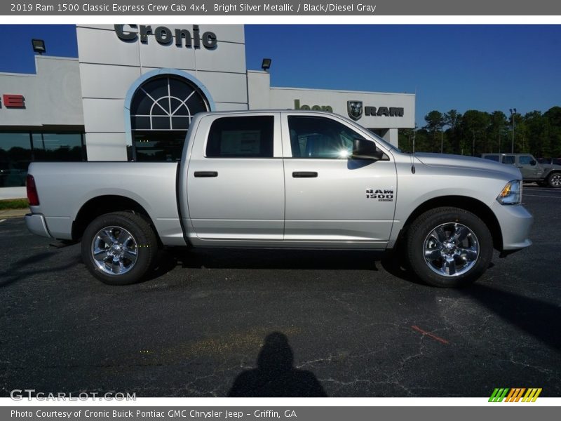 Bright Silver Metallic / Black/Diesel Gray 2019 Ram 1500 Classic Express Crew Cab 4x4