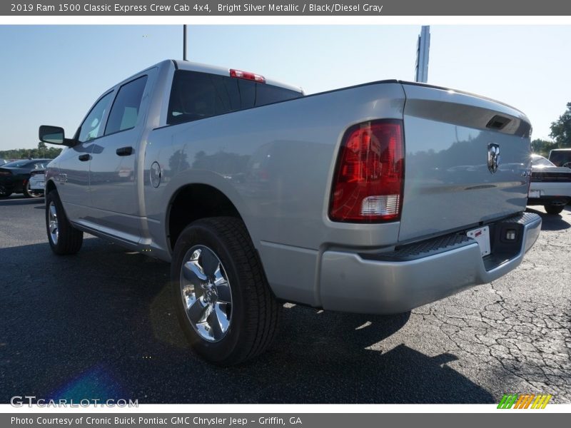 Bright Silver Metallic / Black/Diesel Gray 2019 Ram 1500 Classic Express Crew Cab 4x4