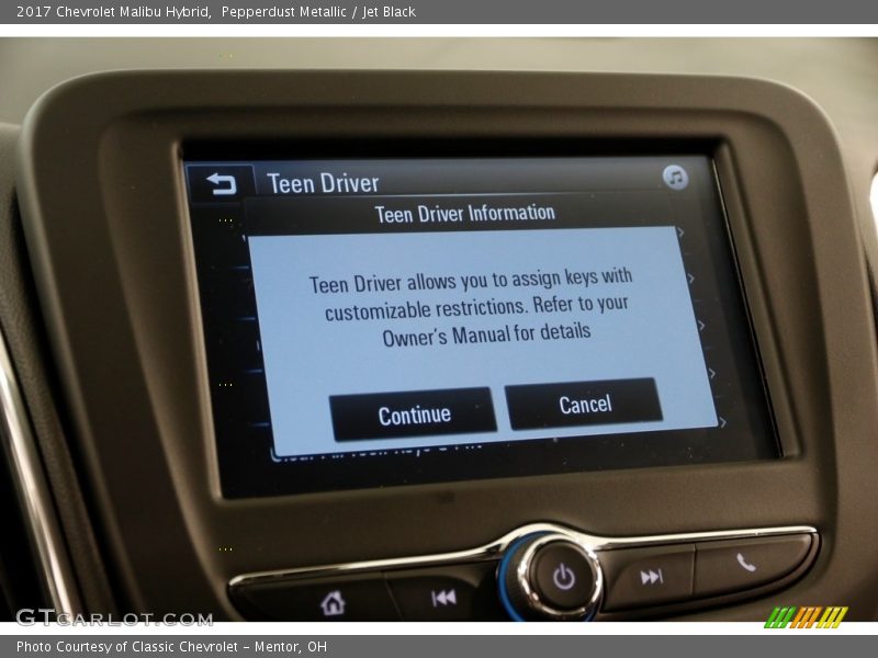 Pepperdust Metallic / Jet Black 2017 Chevrolet Malibu Hybrid