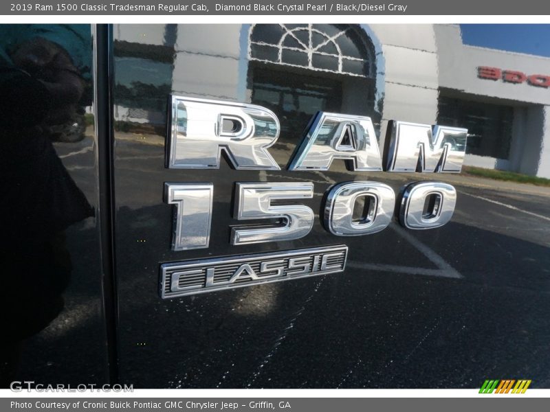 Diamond Black Crystal Pearl / Black/Diesel Gray 2019 Ram 1500 Classic Tradesman Regular Cab
