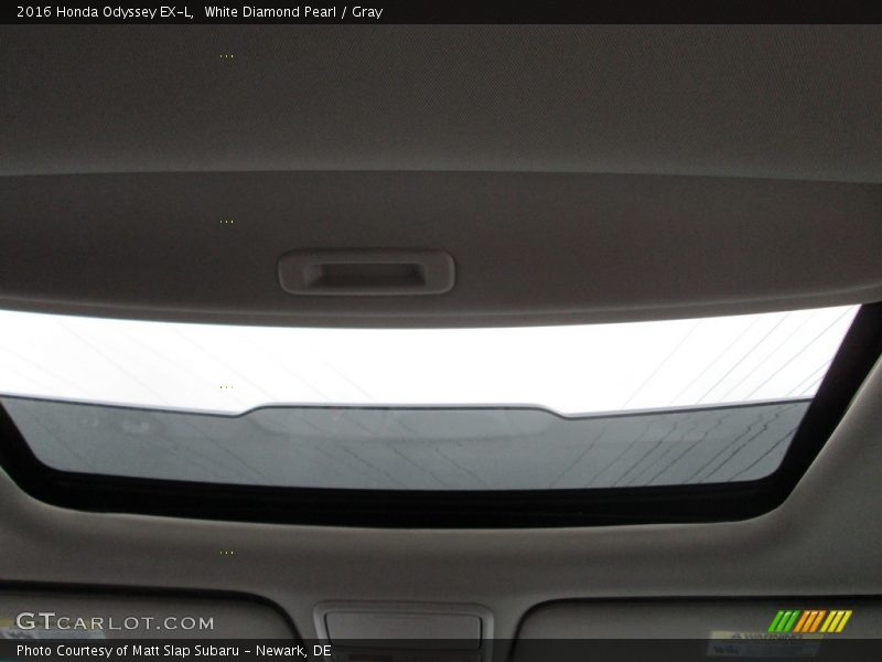 White Diamond Pearl / Gray 2016 Honda Odyssey EX-L