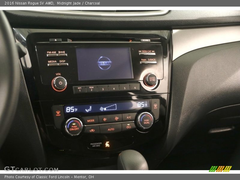 Midnight Jade / Charcoal 2016 Nissan Rogue SV AWD