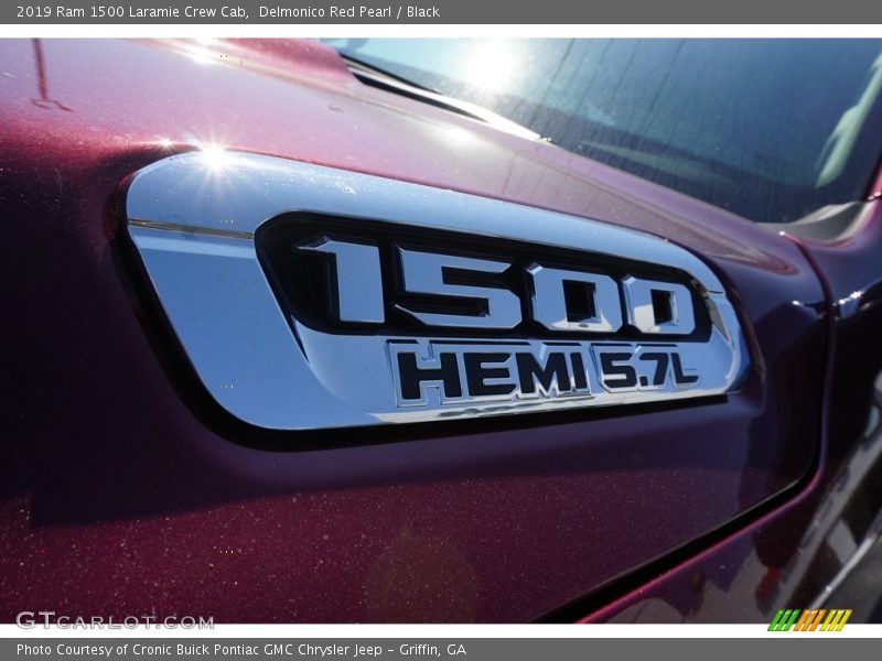 Delmonico Red Pearl / Black 2019 Ram 1500 Laramie Crew Cab