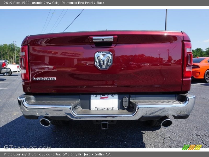 Delmonico Red Pearl / Black 2019 Ram 1500 Laramie Crew Cab