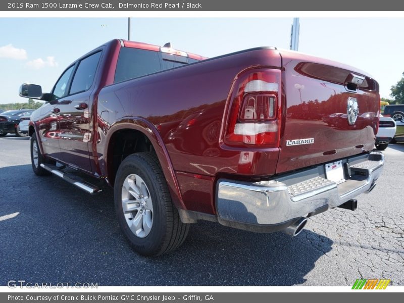 Delmonico Red Pearl / Black 2019 Ram 1500 Laramie Crew Cab