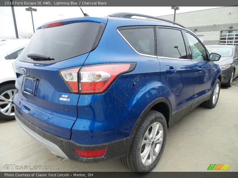 Lightning Blue / Charcoal Black 2018 Ford Escape SE 4WD