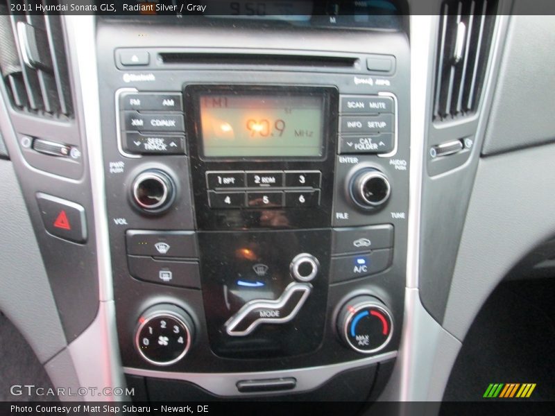Radiant Silver / Gray 2011 Hyundai Sonata GLS