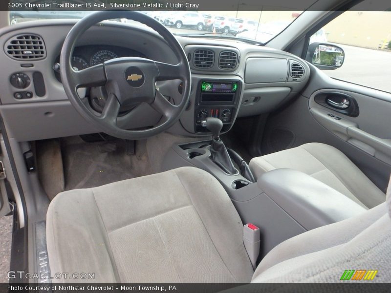 Silverstone Metallic / Light Gray 2005 Chevrolet TrailBlazer LS 4x4