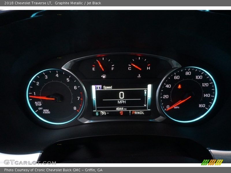 Graphite Metallic / Jet Black 2018 Chevrolet Traverse LT