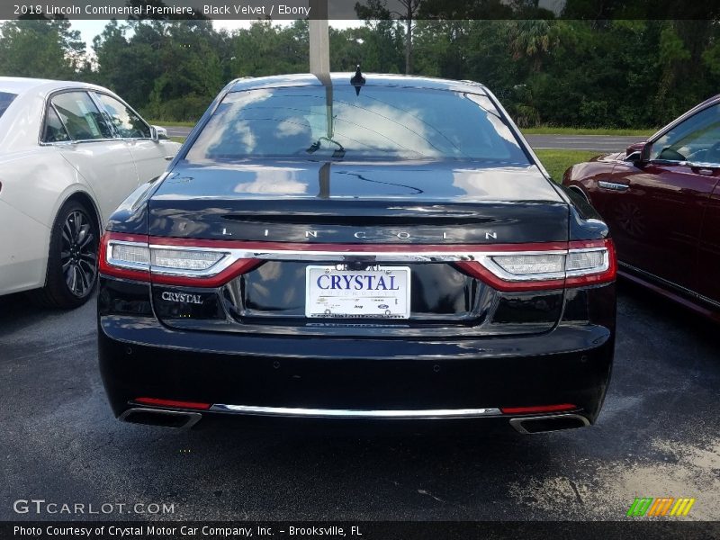 Black Velvet / Ebony 2018 Lincoln Continental Premiere