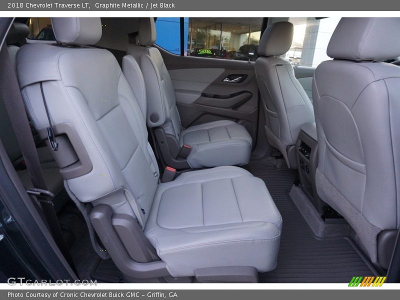 Graphite Metallic / Jet Black 2018 Chevrolet Traverse LT