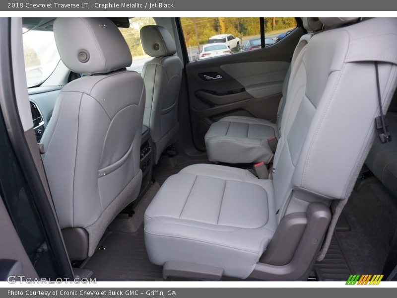 Graphite Metallic / Jet Black 2018 Chevrolet Traverse LT