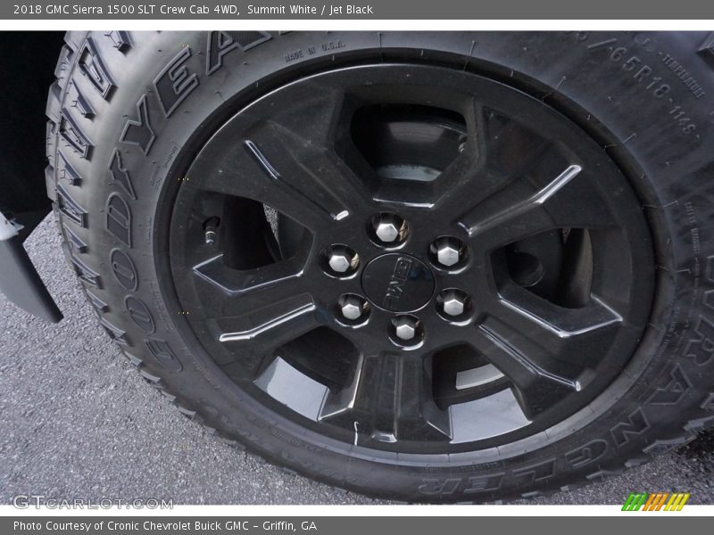 Summit White / Jet Black 2018 GMC Sierra 1500 SLT Crew Cab 4WD