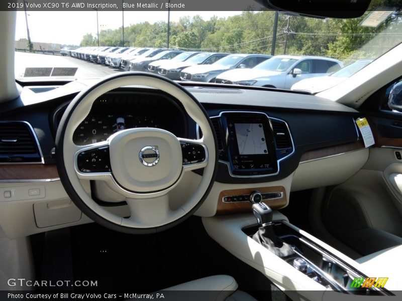 Dashboard of 2019 XC90 T6 AWD Inscription