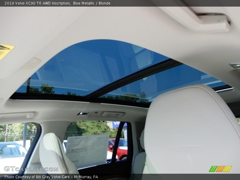 Sunroof of 2019 XC90 T6 AWD Inscription