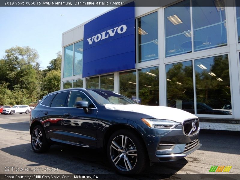 Front 3/4 View of 2019 XC60 T5 AWD Momentum