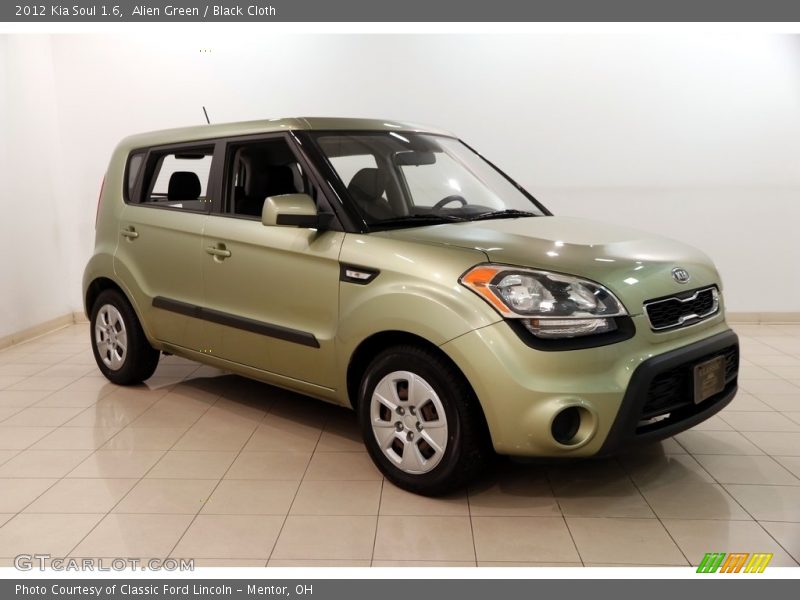 Alien Green / Black Cloth 2012 Kia Soul 1.6