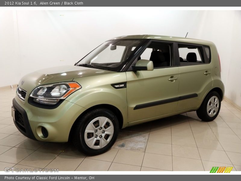 Alien Green / Black Cloth 2012 Kia Soul 1.6