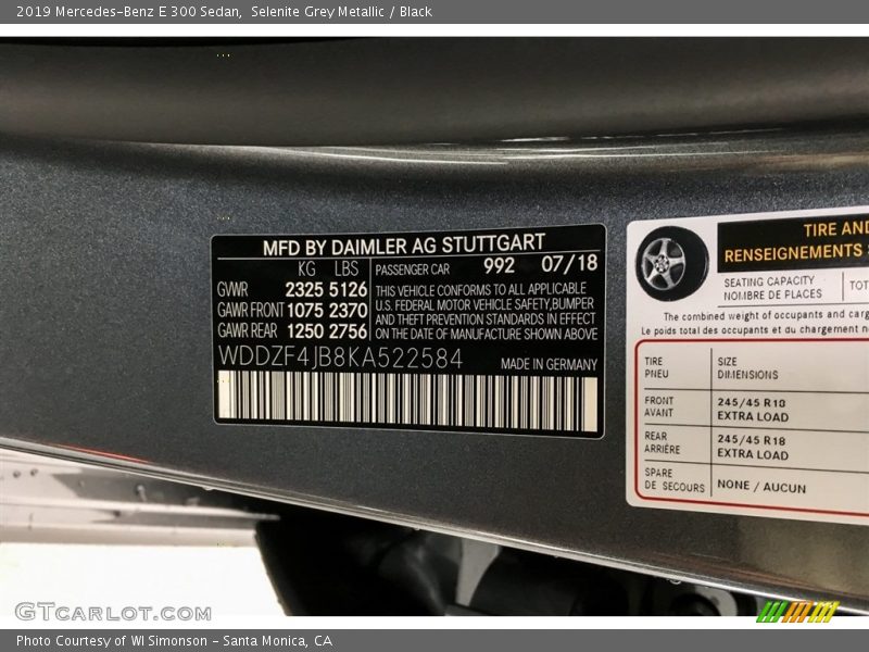 Selenite Grey Metallic / Black 2019 Mercedes-Benz E 300 Sedan