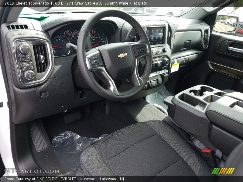Summit White / Jet Black 2019 Chevrolet Silverado 1500 LT Z71 Crew Cab 4WD