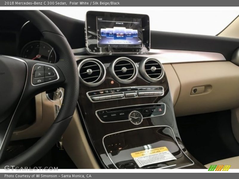 Polar White / Silk Beige/Black 2018 Mercedes-Benz C 300 Sedan