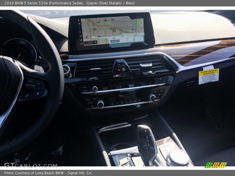 Glacier Silver Metallic / Black 2019 BMW 5 Series 530e iPerformance Sedan